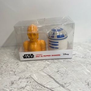 NEW Star Wars C-3PO & R2D2 Salt & Pepper Shaker Set